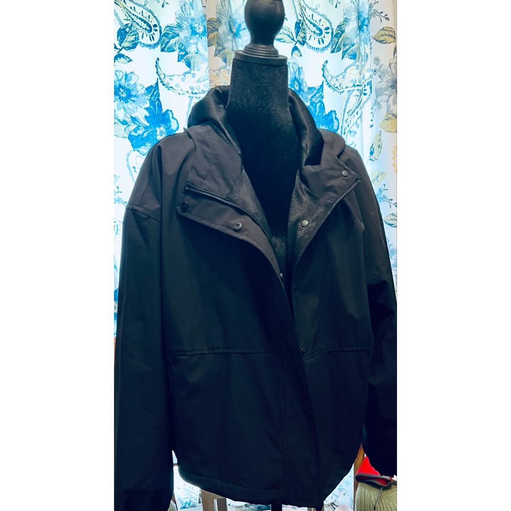 Women’s Sz Lrg Black Old Navy Dri Fit Lined Wind Breaker with Hood and pockets